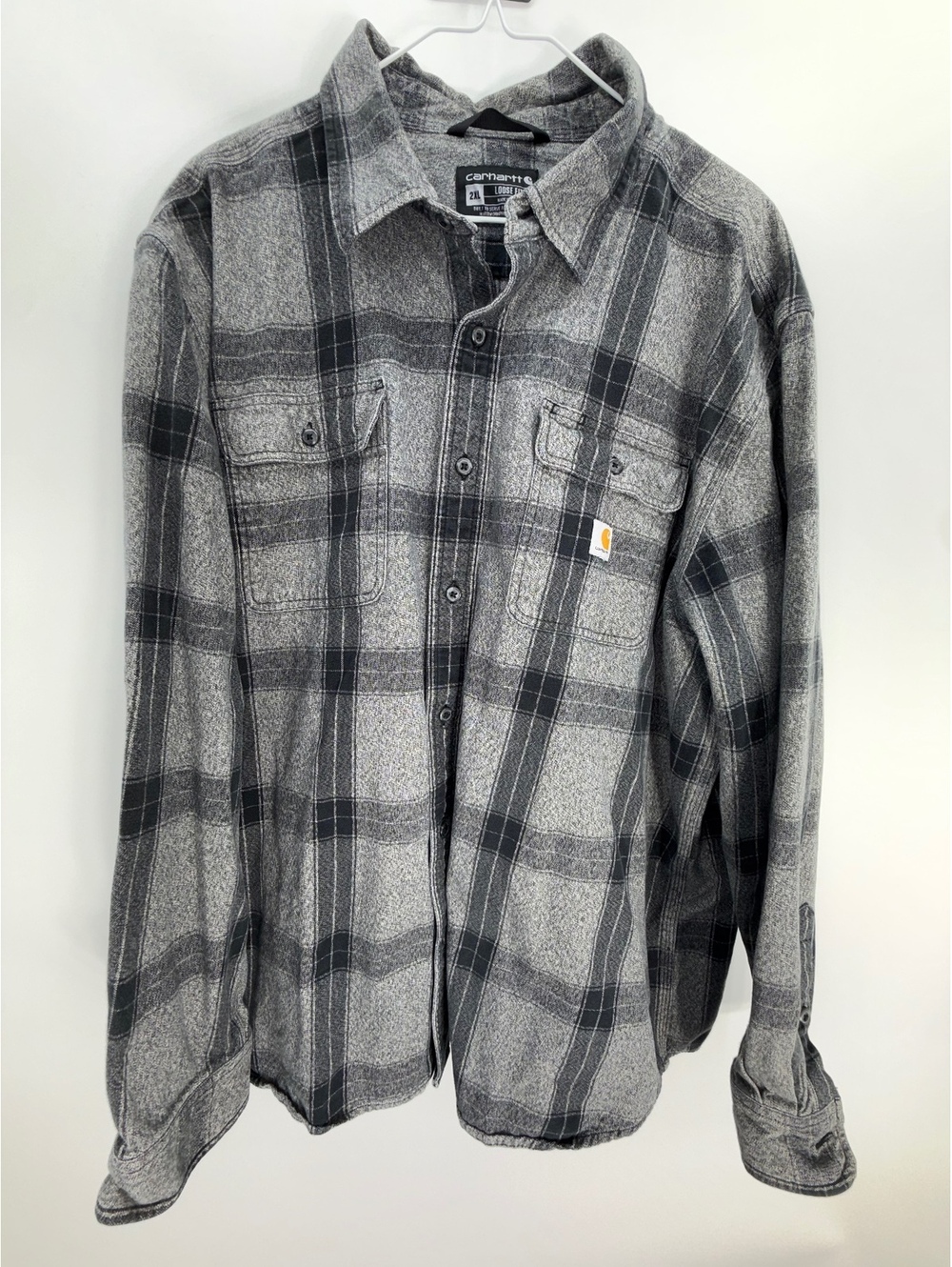 Carhartt Men's 2XL Loose Fit Gray and Black Plaid Flannel Shirt